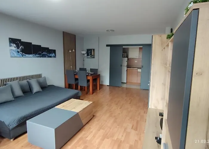 Beatris Modern Comfort